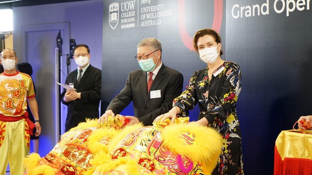 UOWCHK President Ms Vanessa Bourne and Board of Governors Member Mr Vincent Chow